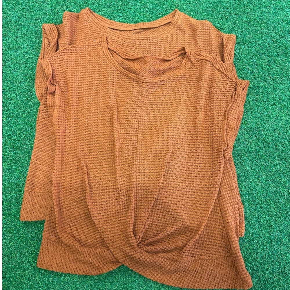 Rust Orange Waffle Knit Twist Front Top Short Sleeve Casual Size M
